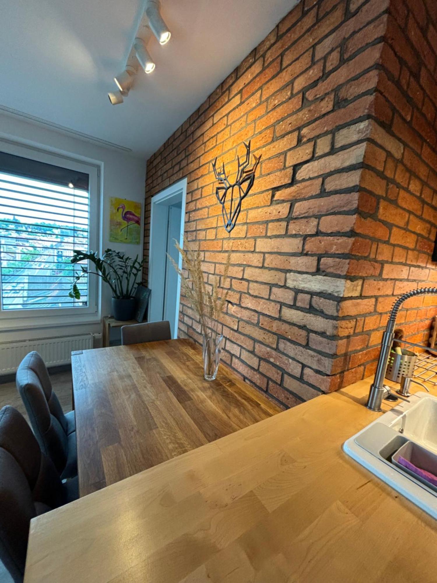 Premiere Apartment Bratislava - Private Parking Екстериор снимка